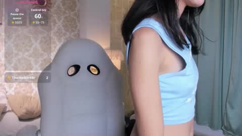 lilythea_ online show from 11/06/25, 09:15