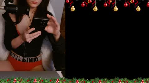 Lily Rone online show from 12/25/24, 03:50