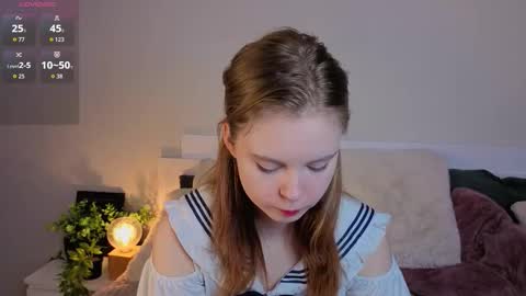 Julie online show from 03/08/26, 07:06