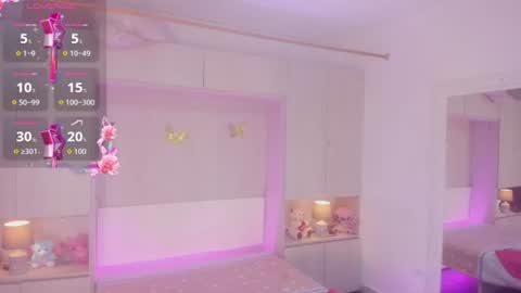 lilywhitee1 online show from 06/12/26, 04:11
