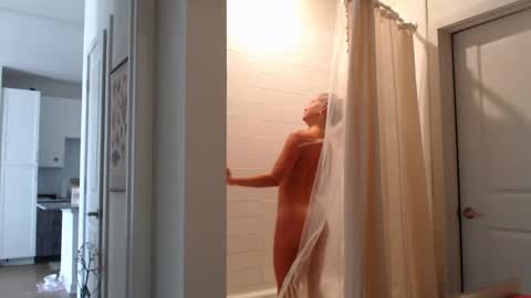 Lily Monroe online show from 09/09/25, 07:46