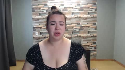 Snapshot of limalagris chatting on 10/05/25, 07:17 busty princess online show from 10/05/25, 07:17