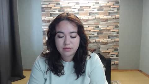 Snapshot of limalagris chatting on 10/12/25, 06:45 busty princess online show from 10/12/25, 06:45