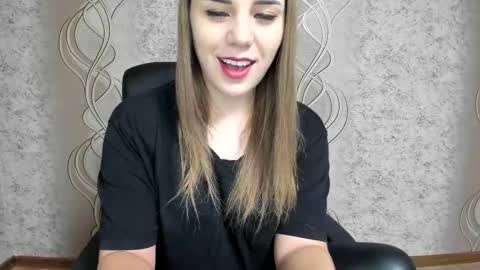 Snapshot of limebabykristi123 chatting on 10/23/25, 12:04 online show from 10/23/25, 12:04
