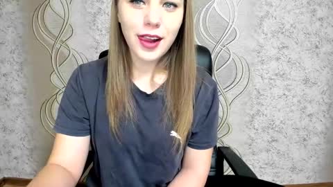    online show from 12/18/25, 09:15