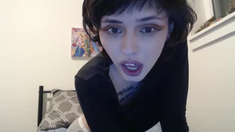 Snapshot of liminaldoll chatting on 02/28/25, 03:37 Liminal online show from 02/28/25, 03:37