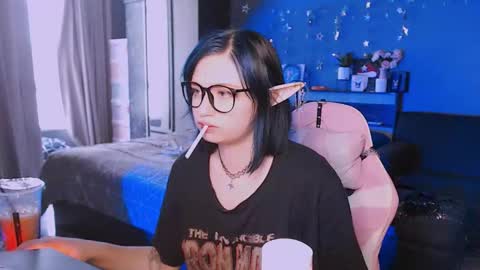 Snapshot of lina2d_tyan chatting on 09/24/25, 03:32 Lina2D tyan online show from 09/24/25, 03:32