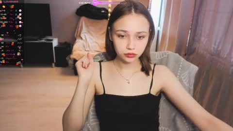 Scarlet online show from 04/13/26, 10:21