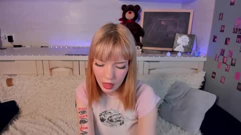 Lina blueeyed    GMT3 1100-1700 Mon Wed Thu Sat Sun online show from 02/04/25, 02:21