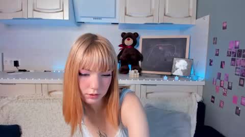 Lina blueeyed    GMT3 1100-1700 Mon Wed Thu Sat Sun online show from 02/05/25, 08:11