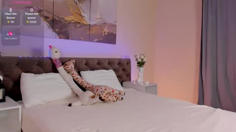 Lina blueeyed    GMT3 1100-1700 Mon Wed Thu Sat Sun online show from 11/20/25, 09:20