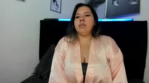 Snapshot of lina_browm chatting on 07/22/26, 03:26 Lina Browm online show from 07/22/26, 03:26