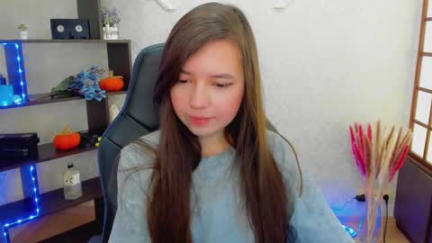 Lina online show from 12/22/24, 01:55