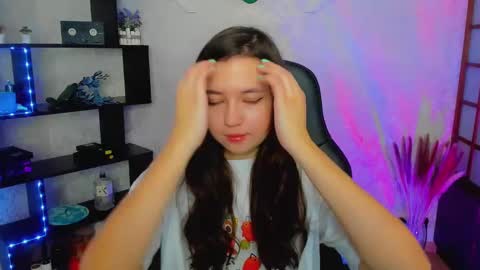 Lina online show from 12/28/24, 02:11