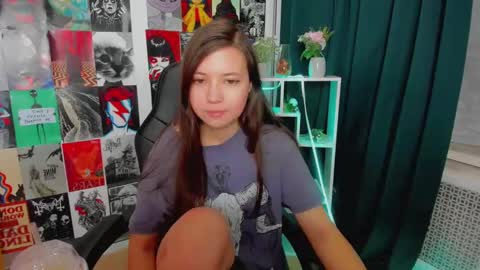 Lina online show from 01/11/25, 02:09