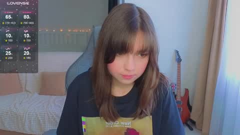 Snapshot of lina_brownie chatting on 04/25/26, 04:26 Lina online show from 04/25/26, 04:26
