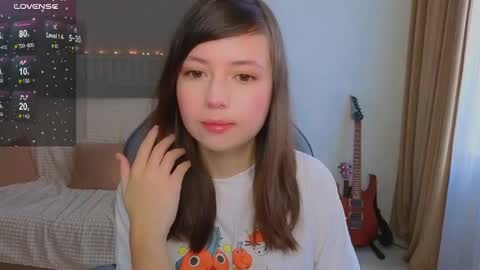 Snapshot of lina_brownie chatting on 05/05/26, 02:30 Lina online show from 05/05/26, 02:30