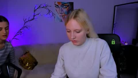 lina_fox12 online show from 10/02/25, 01:29