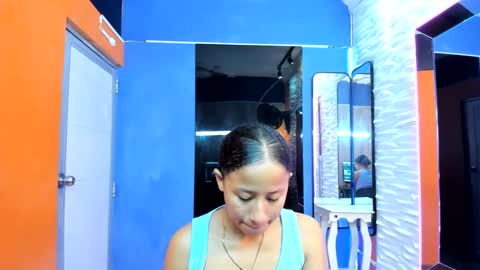 Snapshot of lina_kl chatting on 10/12/25, 02:54 lina_kl online show from 10/12/25, 02:54