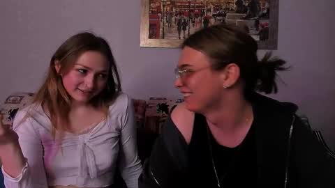 lina_nik online show from 10/17/25, 07:38