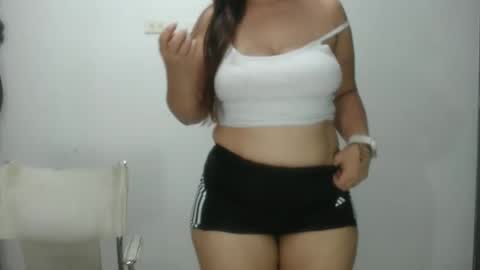 iiisabella online show from 02/16/26, 03:46