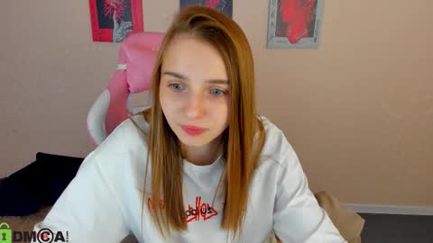 LINA online show from 12/02/25, 01:11