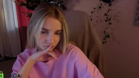 LINA online show from 05/05/26, 01:24