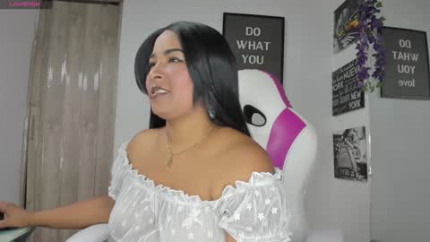 Snapshot of lina_sanchezih chatting on 01/31/25, 02:49 LINA SANCHEZ online show from 01/31/25, 02:49