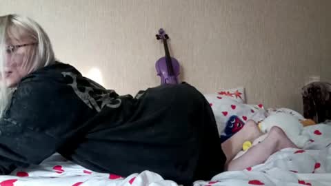 Snapshot of lina_sun1 chatting on 05/31/26, 03:30 lina_sun1 online show from 05/31/26, 03:30