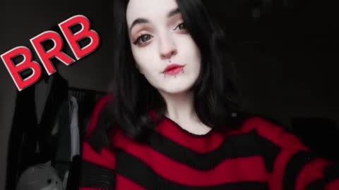 Lina 3  1715622743 online show from 12/10/24, 11:22