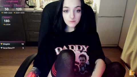 Lina 3  1715622743 online show from 12/26/24, 11:57