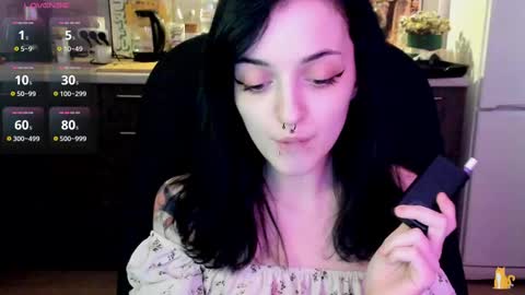 Lina 3  1715622743 online show from 03/06/25, 08:30