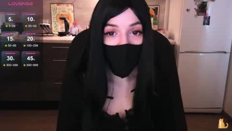 Lina 3  1715622743 online show from 10/22/25, 07:52