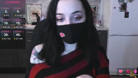 Lina 3  1715622743 online show from 12/03/25, 08:00