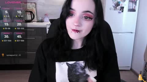 Lina 3  1715622743 online show from 03/18/26, 07:22