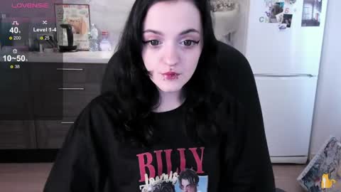 Lina 3  1715622743 online show from 04/06/26, 07:31