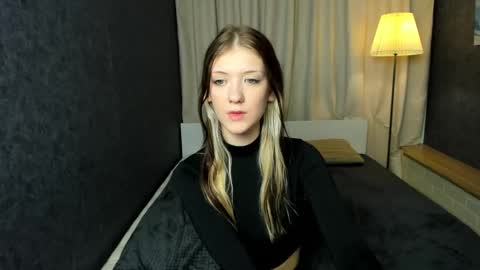 Lina online show from 12/23/24, 02:45