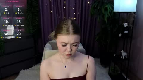 Lina online show from 04/29/26, 06:28