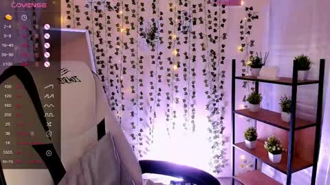 Snapshot of linablossom chatting on 05/15/26, 05:14 Lina online show from 05/15/26, 05:14