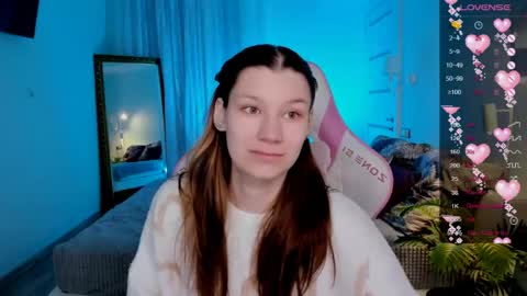 Snapshot of linablossom chatting on 05/17/26, 06:33 Lina online show from 05/17/26, 06:33