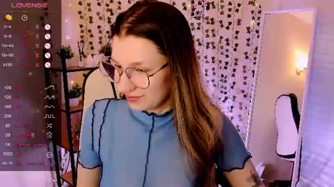 Snapshot of linablossom chatting on 06/12/26, 02:10 Lina online show from 06/12/26, 02:10