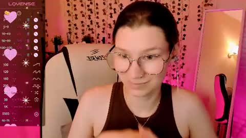 Snapshot of linablossom chatting on 06/13/26, 03:59 Lina online show from 06/13/26, 03:59