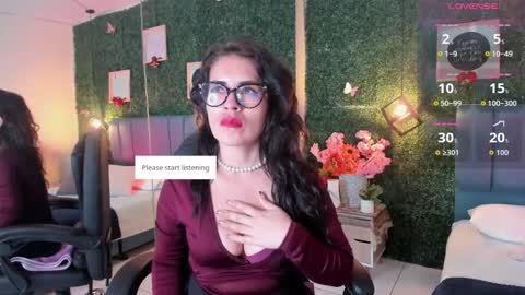 Lina  online show from 10/02/25, 11:39