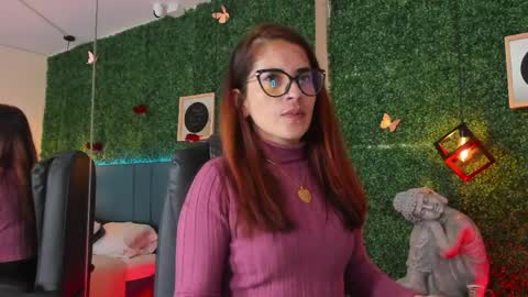 Lina  online show from 04/10/26, 11:26