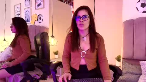 Lina  online show from 07/04/26, 06:58