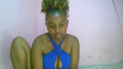 linah1123 online show from 10/17/25, 09:12