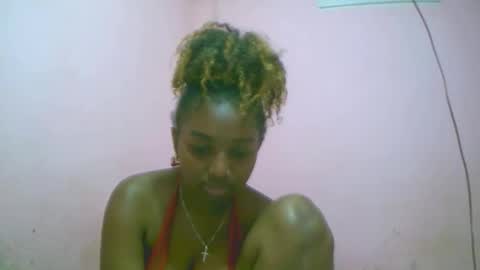 linah1123 online show from 10/19/25, 05:13