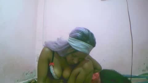 linah1123 online show from 12/05/25, 12:03