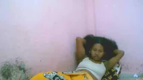 linah1123 online show from 01/13/26, 12:16