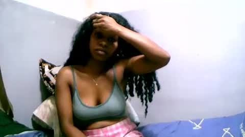 linah1123 online show from 02/19/26, 11:01